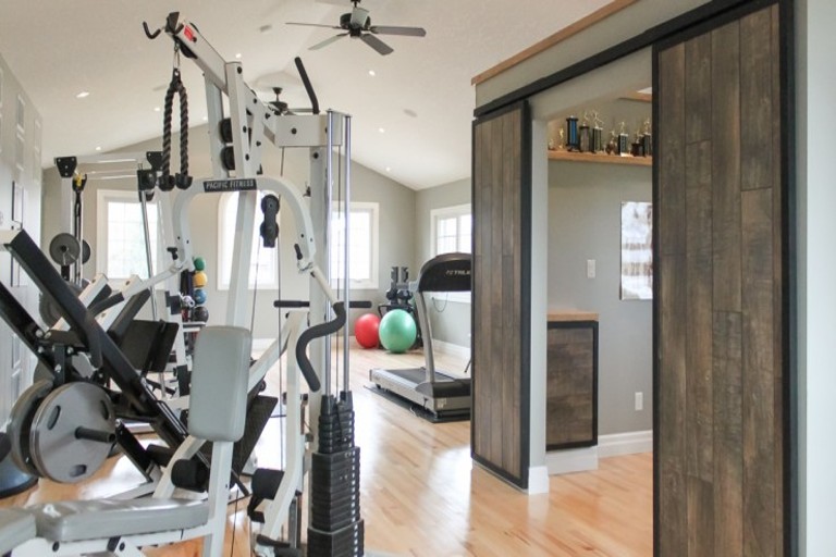Growing Popularity of “Micro-Gyms” Reshapes Fitness Culture in Canadian Cities
